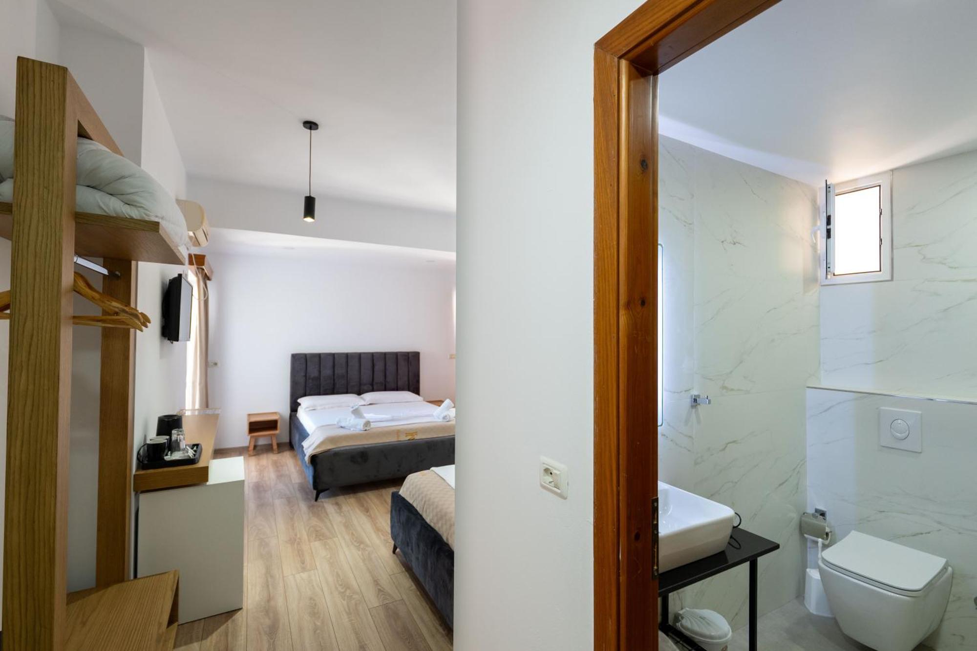 Hotel Vola Sarandë Exterior foto